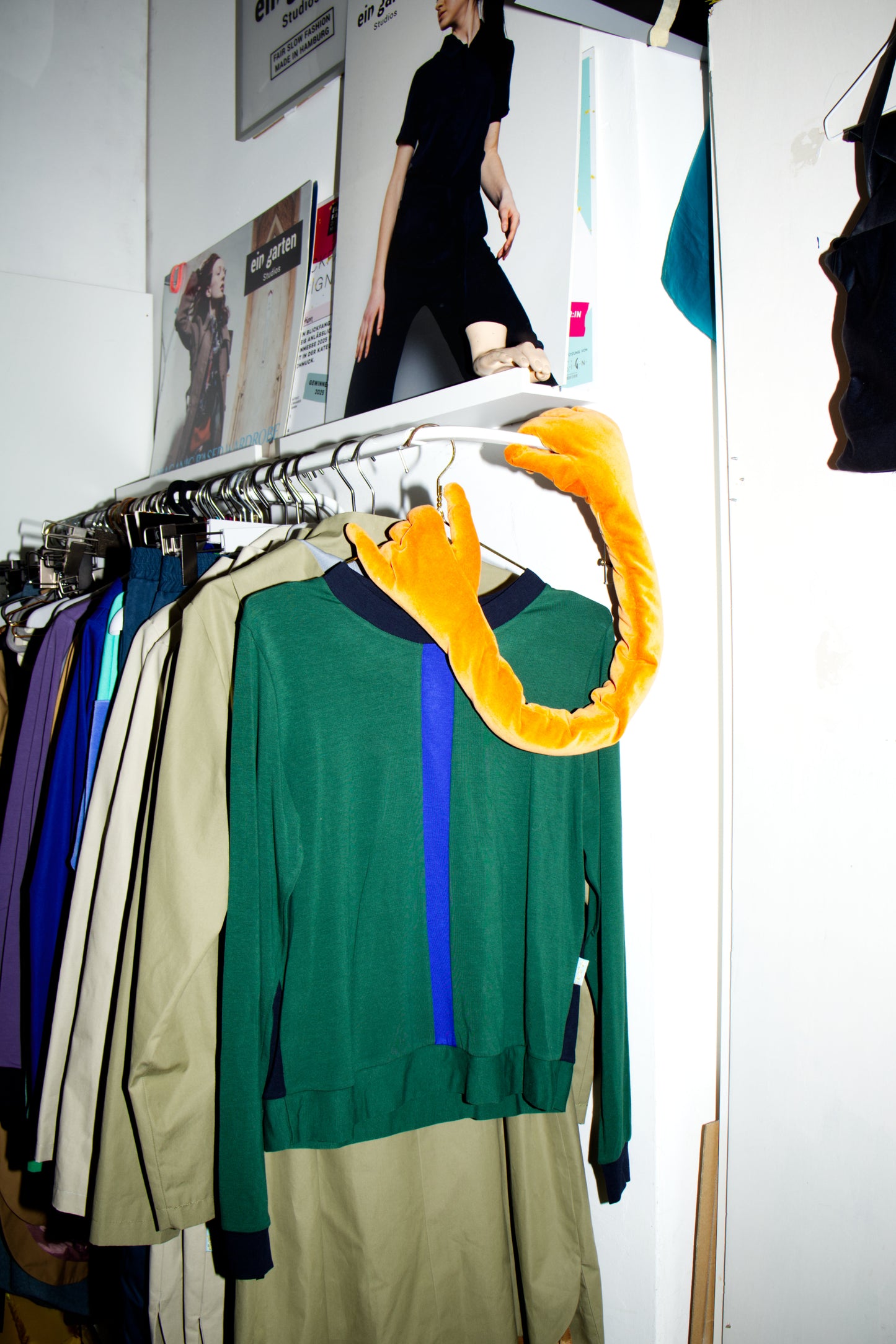 Basic Longsleeve color blk green